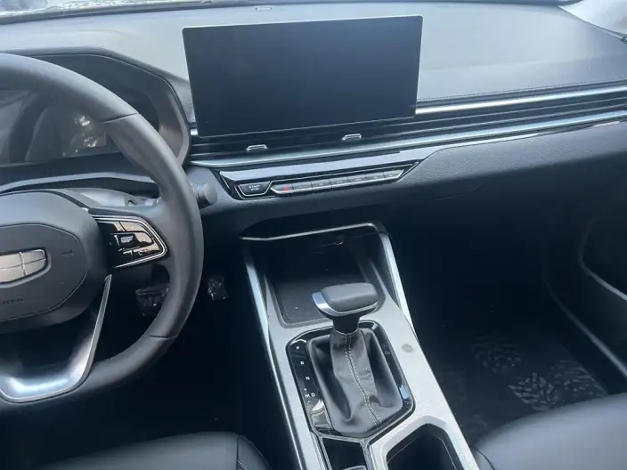 Geely Emgrand 2025 Model No. 4 Gen 1.5L CVT Star Glory Edition – фото 4
