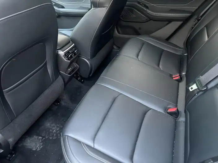 Geely Emgrand 2025 Model No. 4 Gen 1.5L CVT Star Glory Edition – фото 10