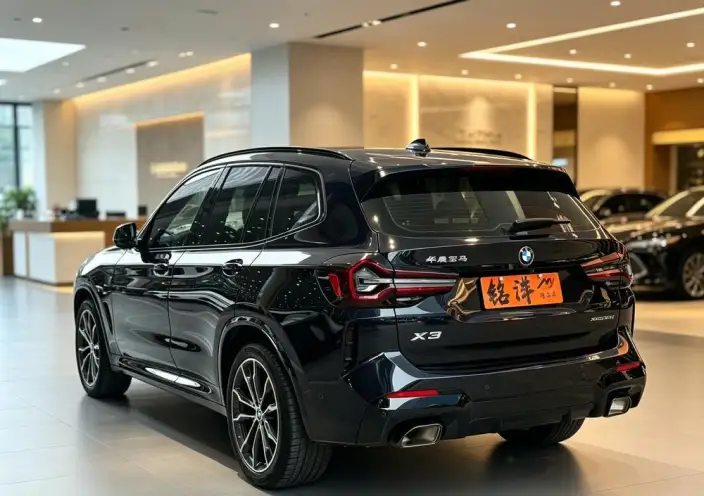 BMW X3 2023 Model xDrive30i Leading Model M Night Set – фото 4