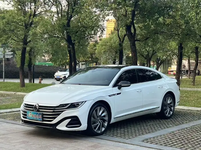 Volkswagen CC 2023 Model 380TSI Eye-catching version – фото 1