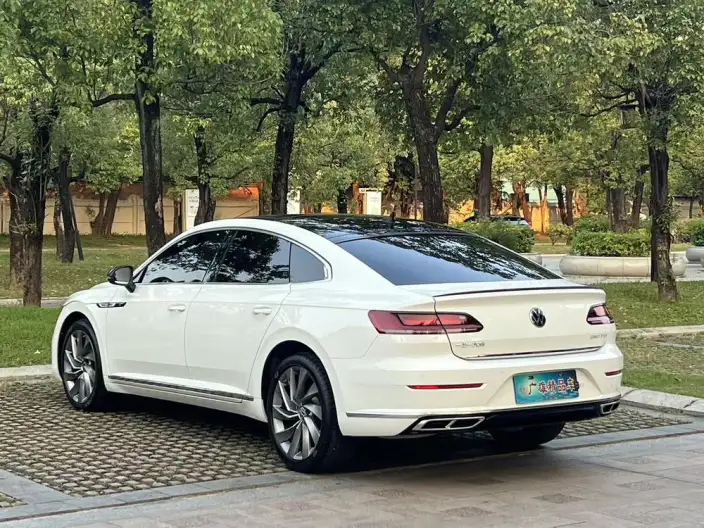 Volkswagen CC 2023 Model 380TSI Eye-catching version – фото 4