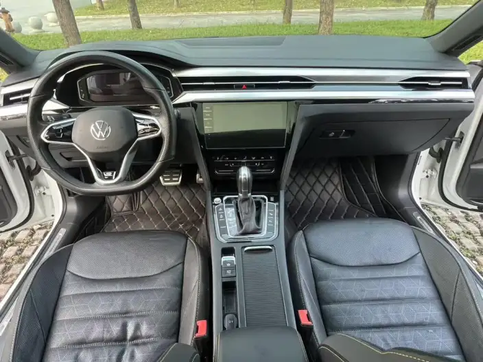 Volkswagen CC 2023 Model 380TSI Eye-catching version – фото 10