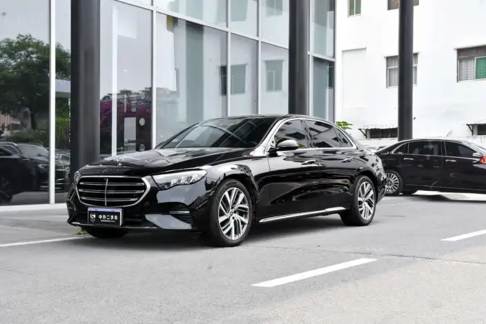 Mercedes-Benz E-Class 2024 Model E 300 L Fashion Model sedan – фото 1