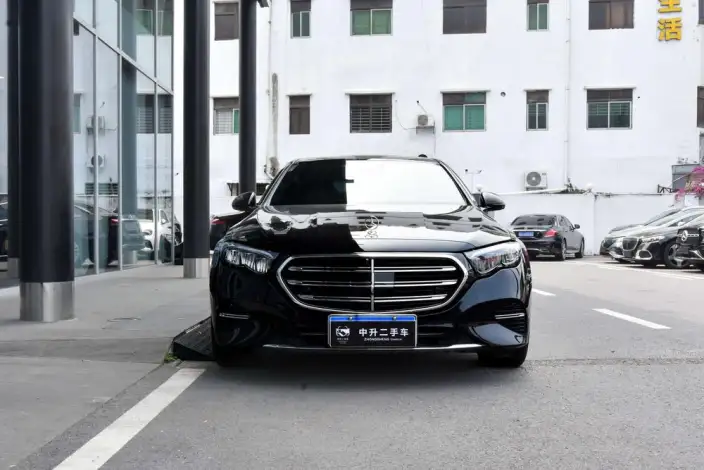 Mercedes-Benz E-Class 2024 Model E 300 L Fashion Model sedan – фото 2