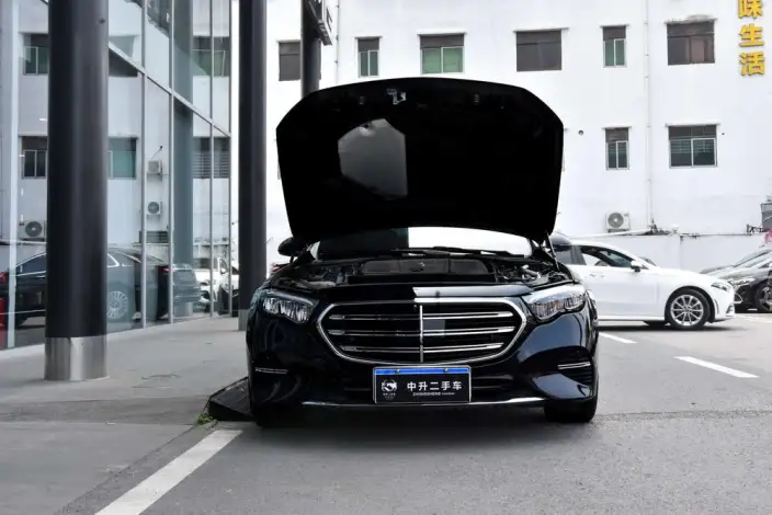 Mercedes-Benz E-Class 2024 Model E 300 L Fashion Model sedan – фото 8