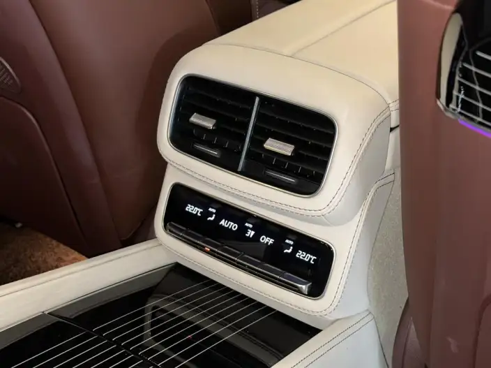 Mercedes-Benz GLS 2023 Model 3.0T Automatic 4WD 4 seat Parallel Imported – фото 7