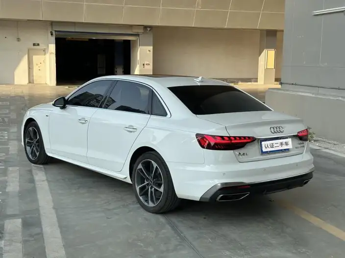 Audi A4 L 2022 Model 40 TFSI Fashion Dynamic Model – фото 4