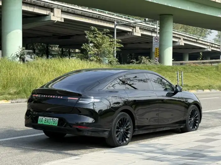 Leapmotor C01 2024 Model EV Edition 525 Exclusive Edition – фото 6