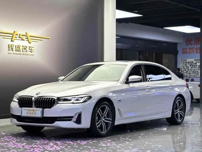 BMW 5 Series PHEV 2022 Model 535Le Luxury Set – фото 10