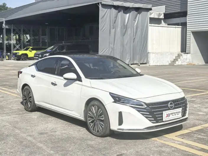 Nissan Teana 2022 Model 2.0L XL-TLS Yuexiang Edition – фото 3