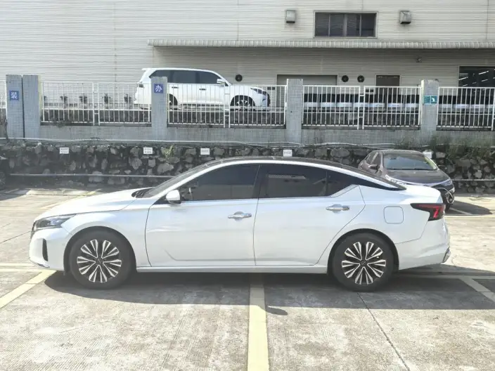 Nissan Teana 2022 Model 2.0L XL-TLS Yuexiang Edition – фото 4