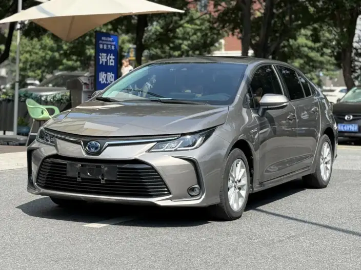Toyota Corolla 2021 Model Hybrid 1.8L E-CVT Elite Edition – фото 1