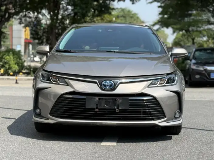 Toyota Corolla 2021 Model Hybrid 1.8L E-CVT Elite Edition – фото 2