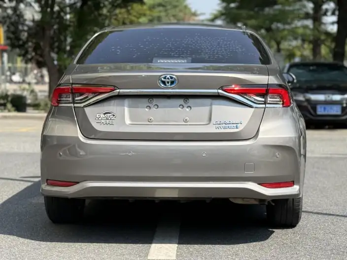 Toyota Corolla 2021 Model Hybrid 1.8L E-CVT Elite Edition – фото 5