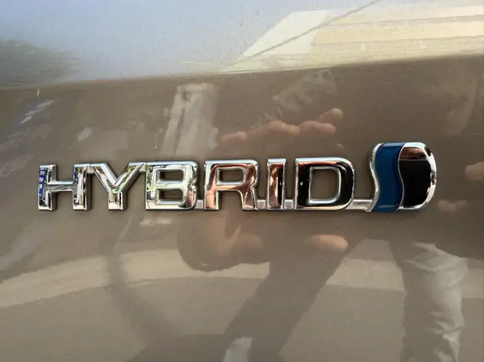 Toyota Corolla 2021 Model Hybrid 1.8L E-CVT Elite Edition – фото 10