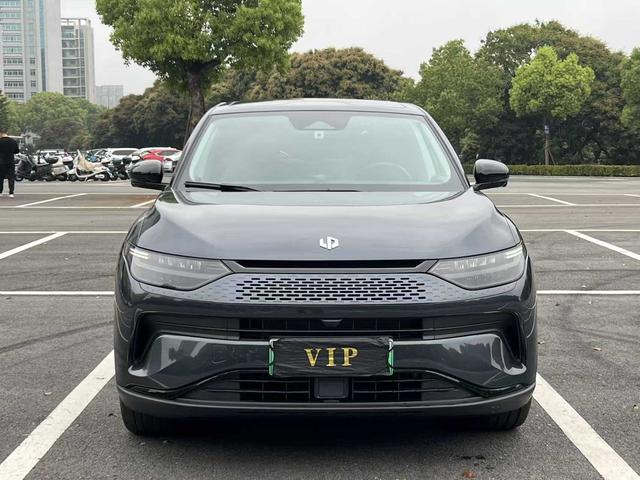 Leapmotor C11 Раздел 2023 последовательный гибрид EREV 200 Com f ort Edition