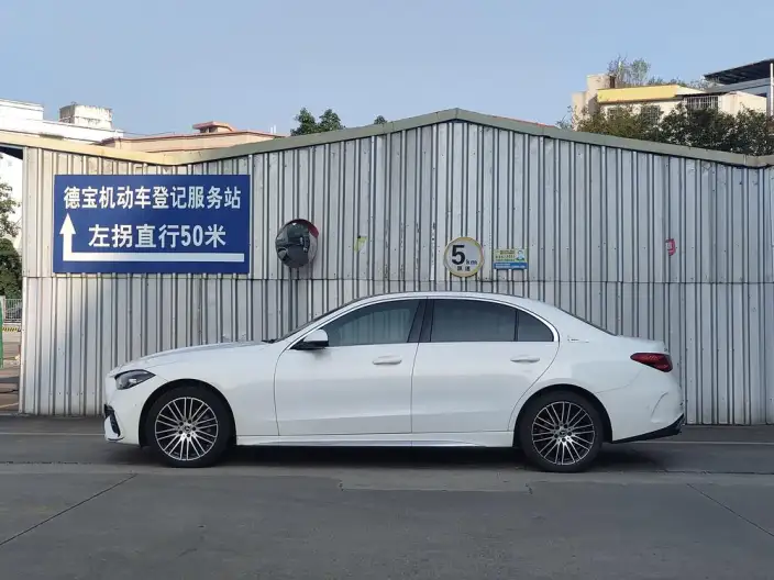 Mercedes-Benz C-Class 2022 Model C 260 L Sports Edition – фото 4
