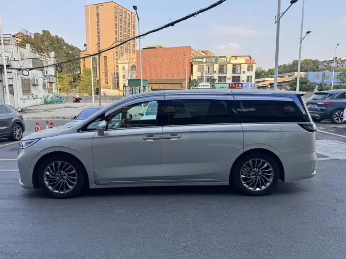 VOYAH Dreamer PHEV 2024 Model Ultra-long Endurance Ultimate Edition – фото 3