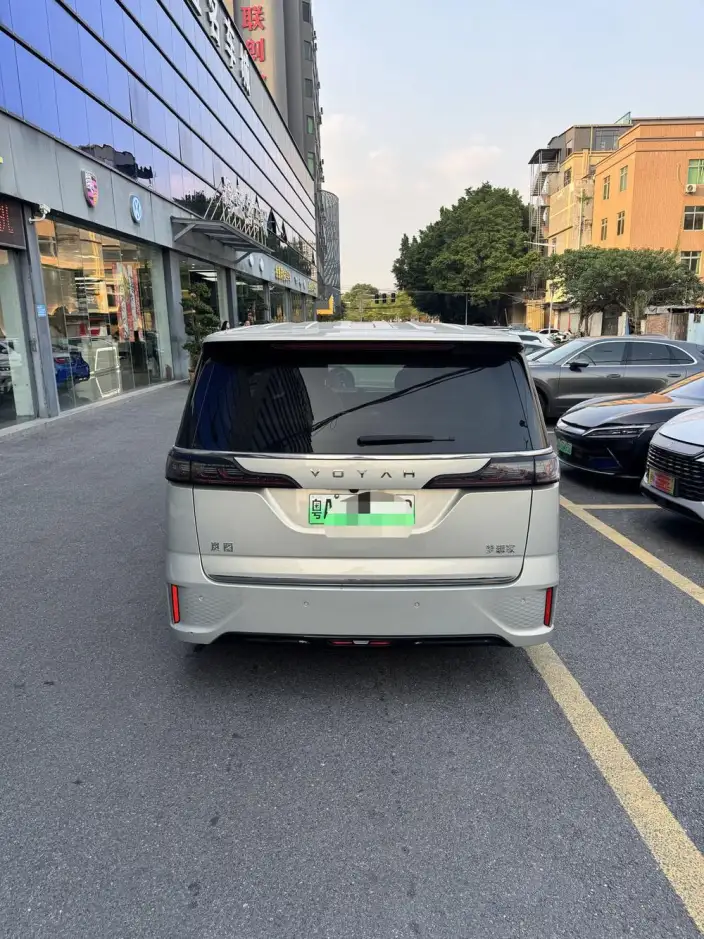 VOYAH Dreamer PHEV 2024 Model Ultra-long Endurance Ultimate Edition – фото 5