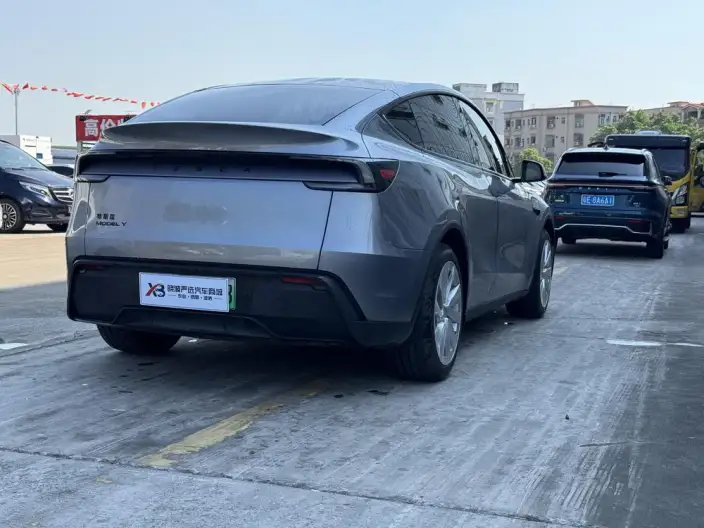 Model Y 2026 Model Rear-wheel drive version – фото 5