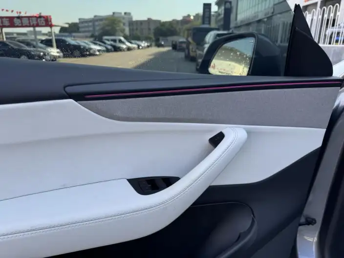Model Y 2026 Model Rear-wheel drive version – фото 8