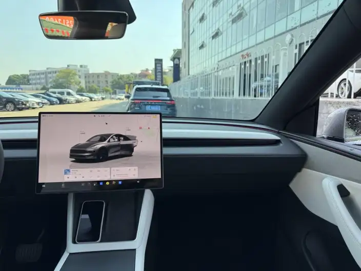 Model Y 2026 Model Rear-wheel drive version – фото 9