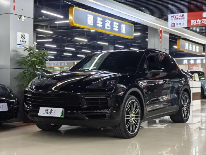 Cayenne E-Hybrid 2021 Model Cayenne E-Hybrid 2.0T – фото 1