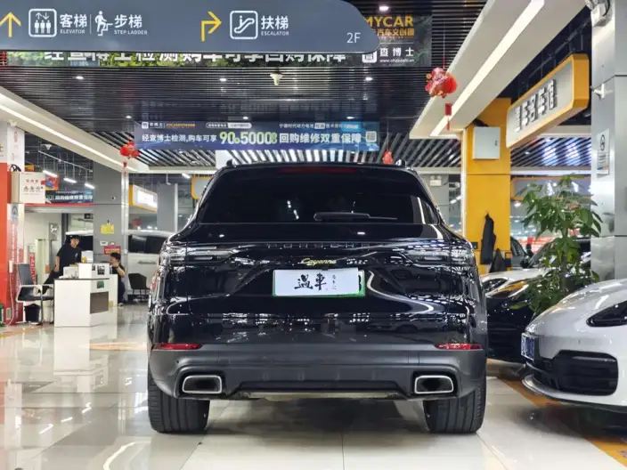 Cayenne E-Hybrid 2021 Model Cayenne E-Hybrid 2.0T – фото 4