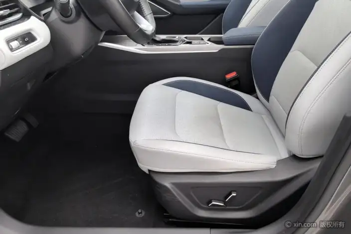 Geely Emgrand 2022 Model No. 4 Gen 1.5L CVT Flagship Model – фото 9