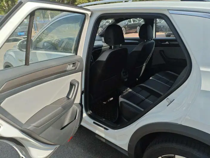 Volkswagen T-Roc 2025 Model Facelift 300TSI DSG Chenguang Edition – фото 8