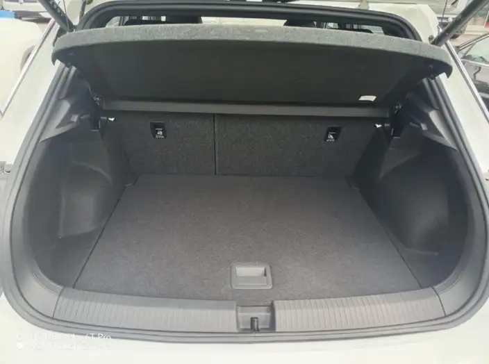 Volkswagen T-Roc 2025 Model Facelift 300TSI DSG Chenguang Edition – фото 9