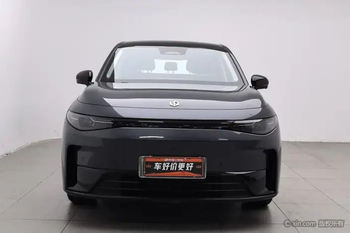 Leapmotor C10 2024 Model EV Edition 530 Smart Edition – фото 2