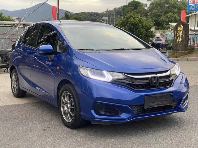 Honda Fit 2018 1.5L CVT Comfort with Sunroof – фото 3
