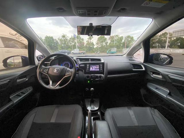 Honda Fit 2018 1.5L CVT Comfort with Sunroof – фото 4