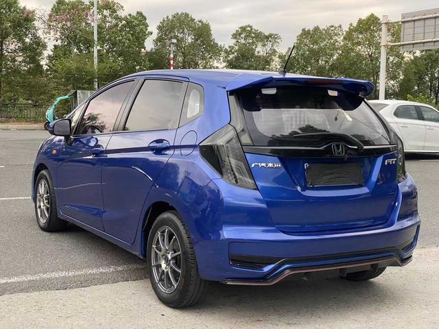 Honda Fit 2018 1.5L CVT Comfort with Sunroof – фото 7