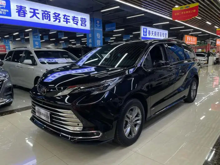 Toyota Sienna 2024 Model Hybrid 2.5L Comfort Edition – фото 1