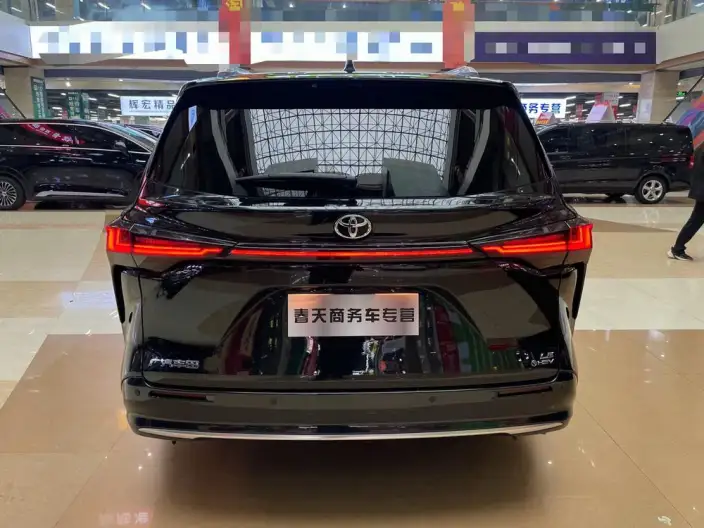 Toyota Sienna 2024 Model Hybrid 2.5L Comfort Edition – фото 6