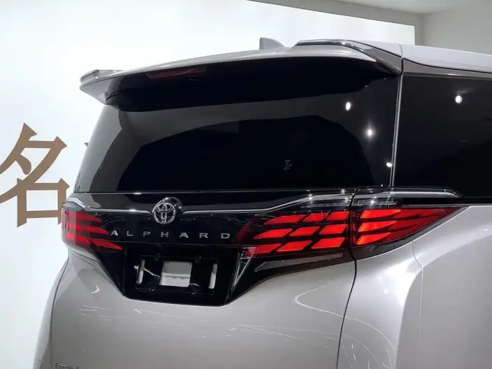 Elfa 2023 Model 2.5L Intelligent Hybrid 4WD Premium – фото 6
