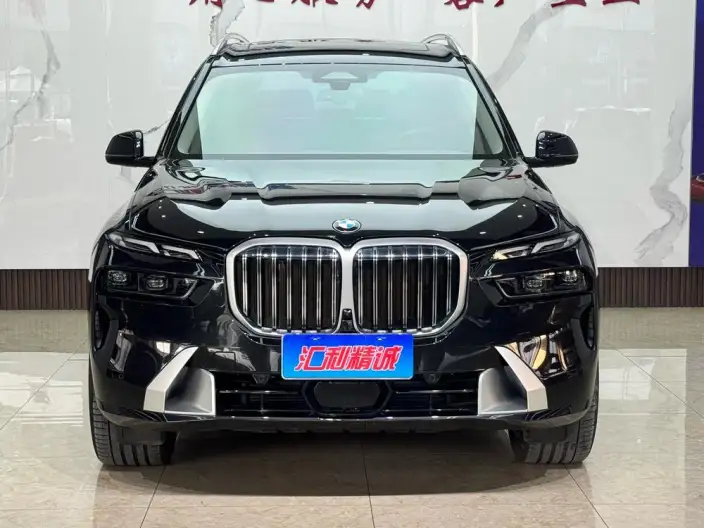 BMW X7 2023 Model xDrive40i Leading Model Luxury Set – фото 2