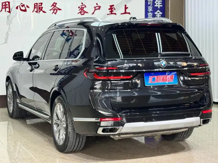 BMW X7 2023 Model xDrive40i Leading Model Luxury Set – фото 4