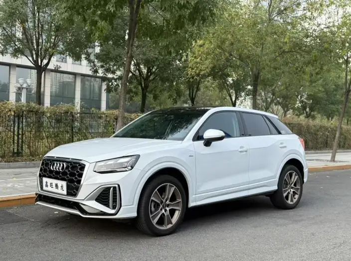 AUDI Q2L 2022 Model 35 TFSI Fashion Dynamic Model – фото 1