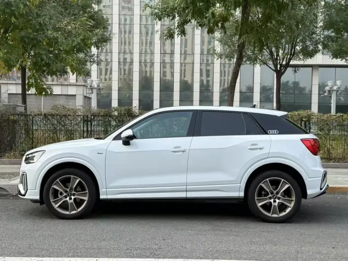 AUDI Q2L 2022 Model 35 TFSI Fashion Dynamic Model – фото 3