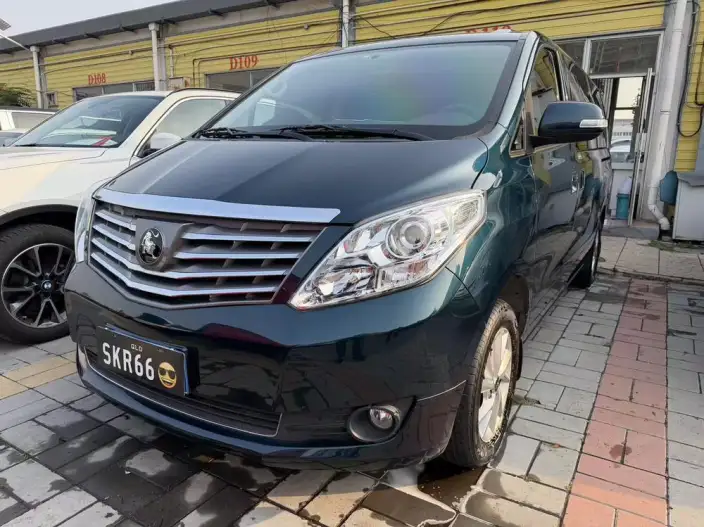 Lingzhi Plus 2022 Model Touring Edition 2.0L Manual Comfort Model 7 seat – фото 1