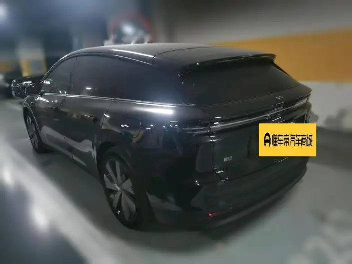 Li Auto i6 2025 Model 4WD Standard Edition – фото 4