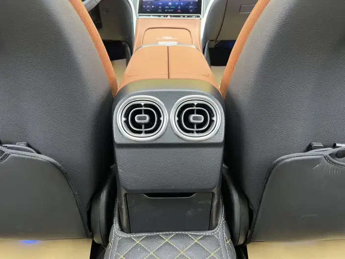 Mercedes-Benz C-Class 2023 Model Facelift II C 260 L Sports Edition – фото 5