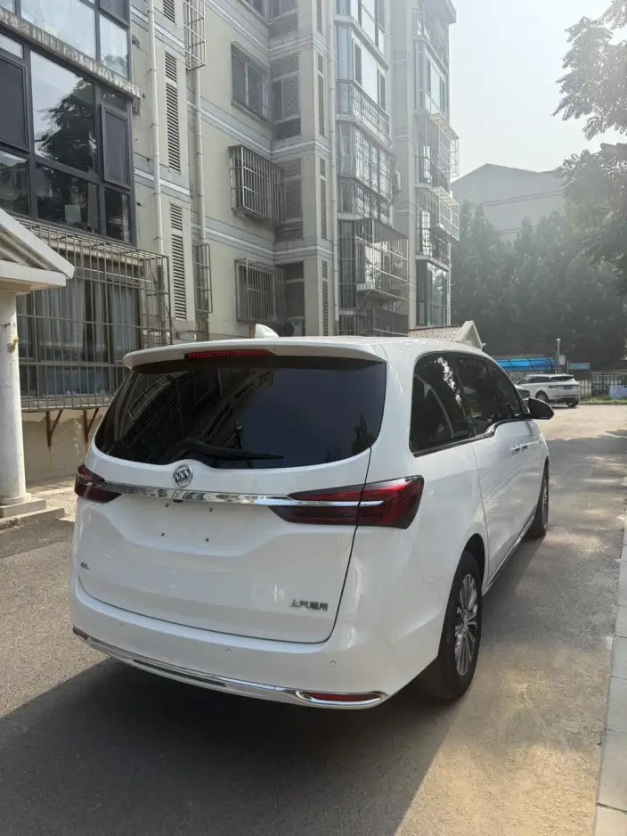 Buick GL8 2023 Model Business class 2.0T Luxury Model – фото 3