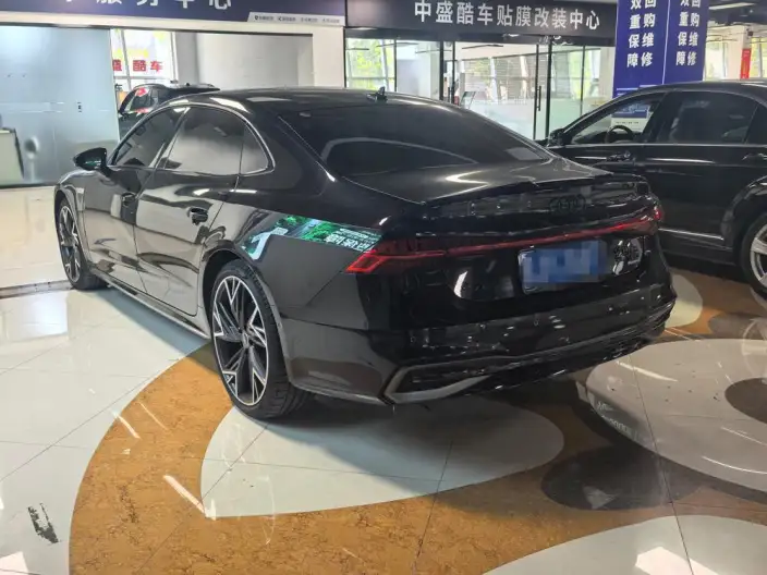 Audi A7 L 2024 Model 45 TFSI quattro Black Samurai Edition – фото 3