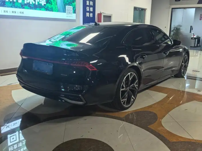 Audi A7 L 2024 Model 45 TFSI quattro Black Samurai Edition – фото 4