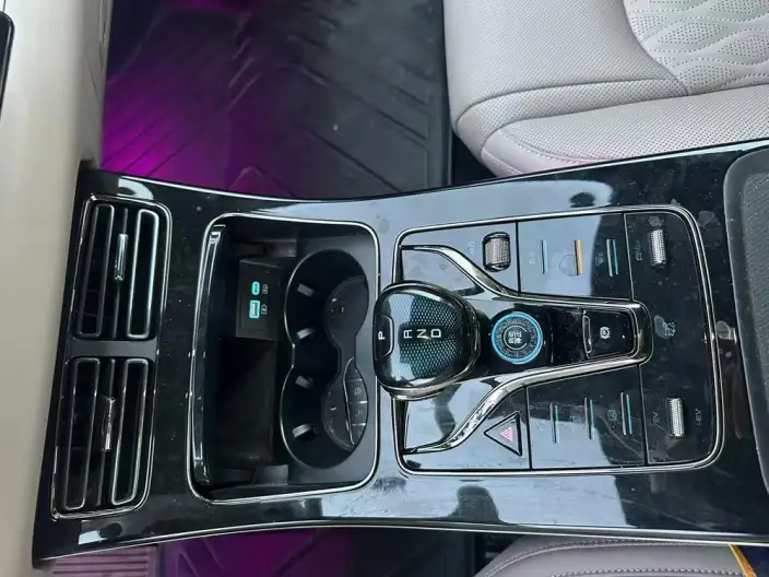 BYD Han DM 2025 Model Smart Driving Edition DM-i 125KM Zunrong Model – фото 10