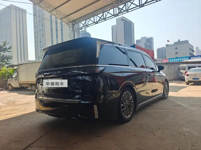 VOYAH Dreamer PHEV 2024 Model Ultra-long Endurance Ultimate Edition – фото 6